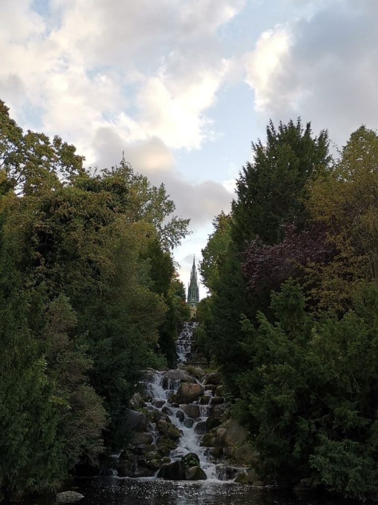 Berlin für Entdecker Viktoriapark Wasserfall